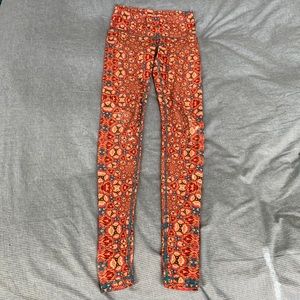 Amazing pattern yoga pants
